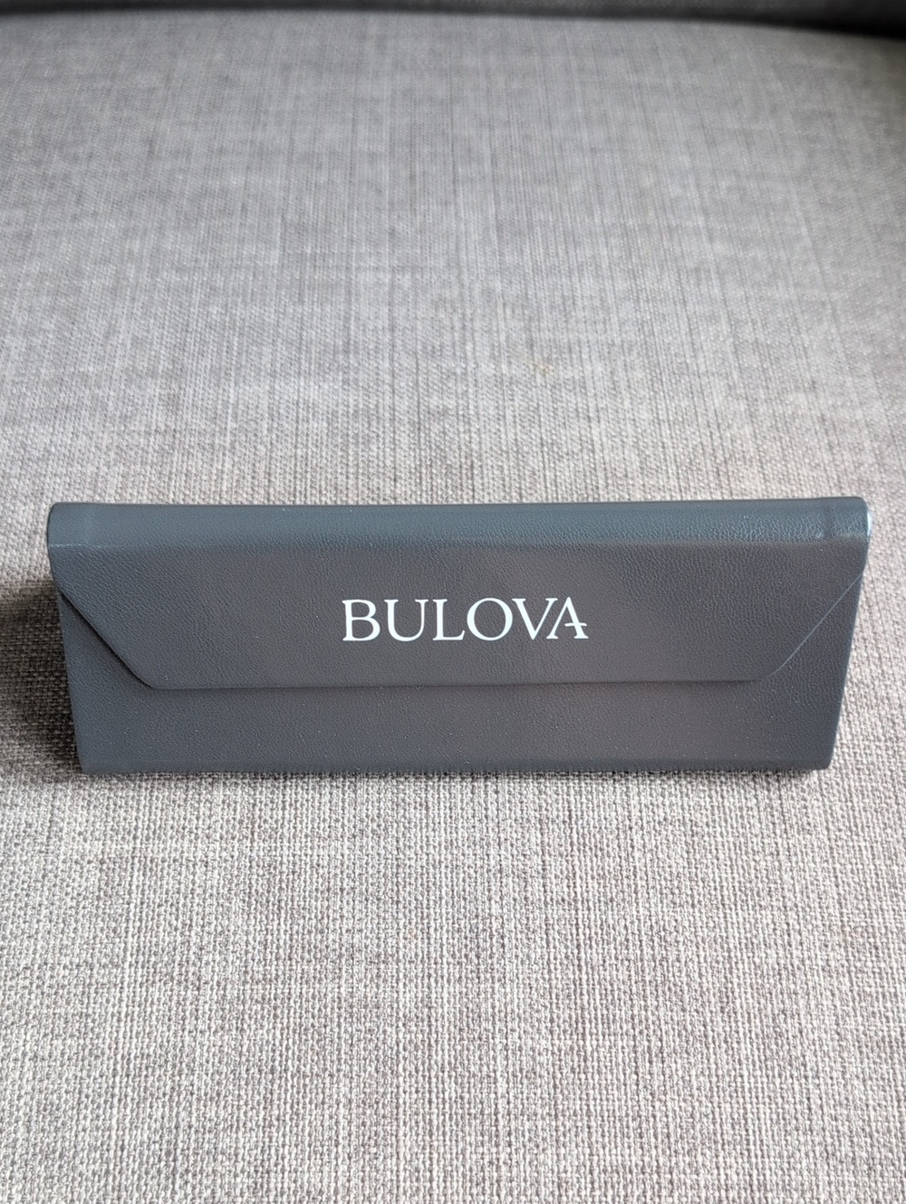 Bulova Collapsible Gray Sunglasses / Eyeglasses Case.
